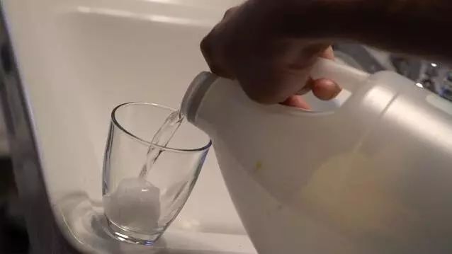 自来水公司水压调小了怎么办,家里水流小自来水工人会怎么弄