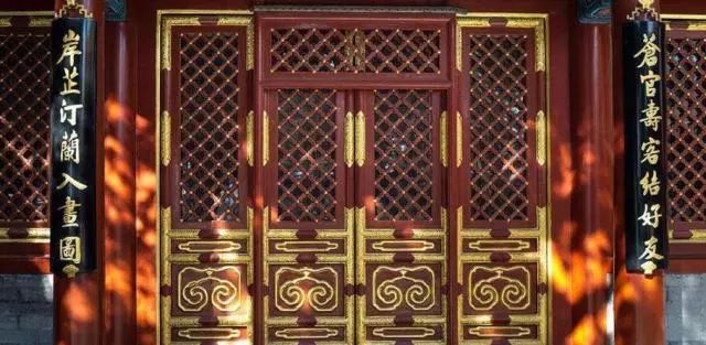 中国传统建筑门窗纹样,古建筑玉栏杆立柱上的雕刻