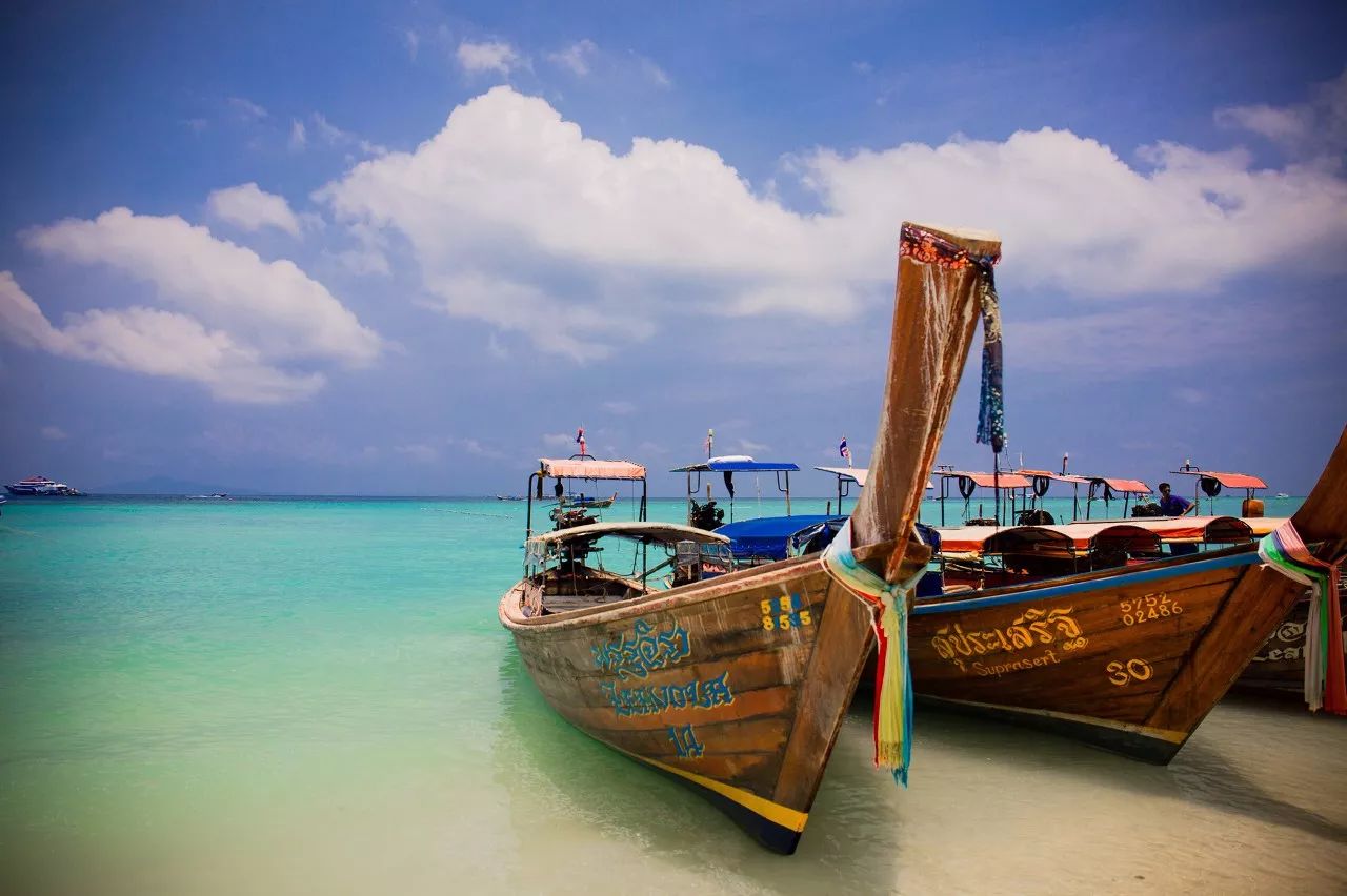 中国护照免签证国家一览表,护照下来去免签国家还需要签证吗