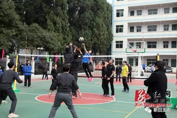 想让孩子踢足球去哪个地方,青少年足球特色学校