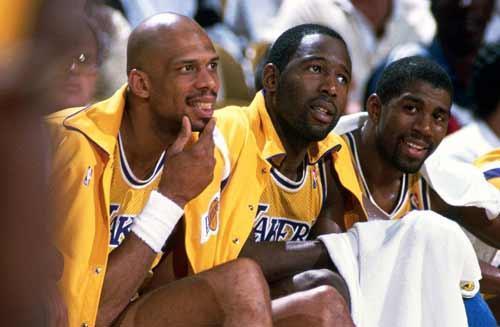 詹姆斯科比韦德奥运会,11年韦德詹姆斯总决赛数据