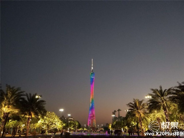 资深极客上手一加5T，顺便给你聊聊它的前世今生