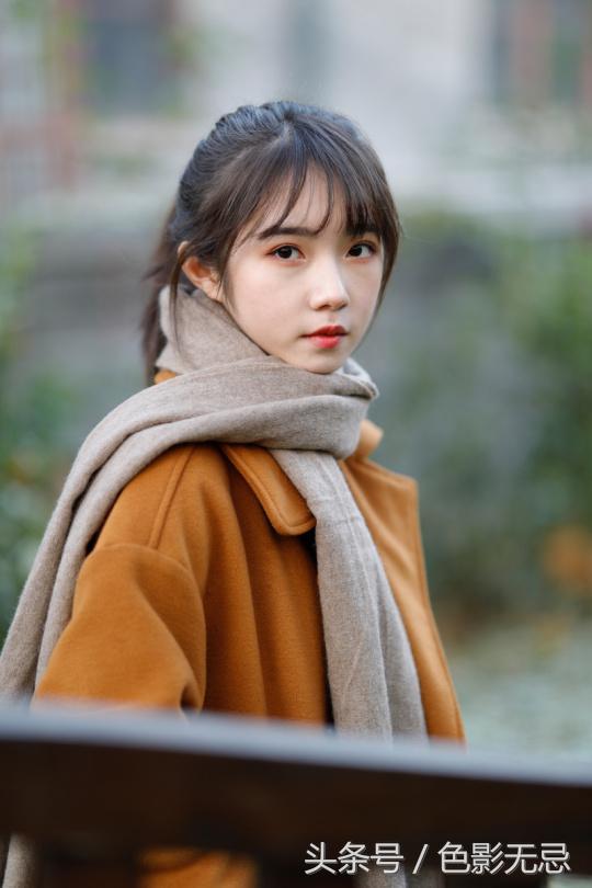 佳能85mmf1.4实图及报价,佳能85mmf1.8人像测评