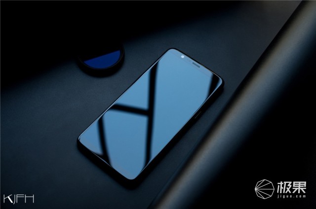 资深极客上手一加5T，顺便给你聊聊它的前世今生