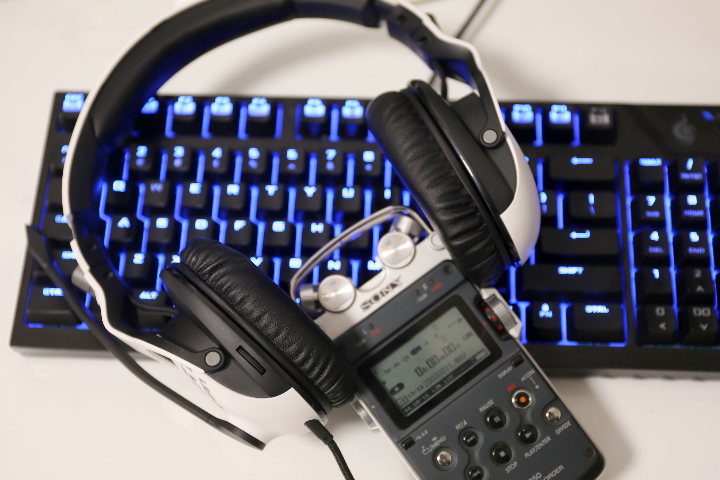 德国人出了一款吃鸡耳机，还有小金标认证！不得不服