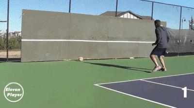 足球训练运球过人的教学,足球零基础传球训练方法