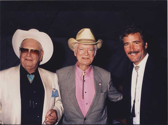 bolotie娉㈡礇棰嗗甫prada,bolotie娉㈡礇棰嗗甫闊╃増