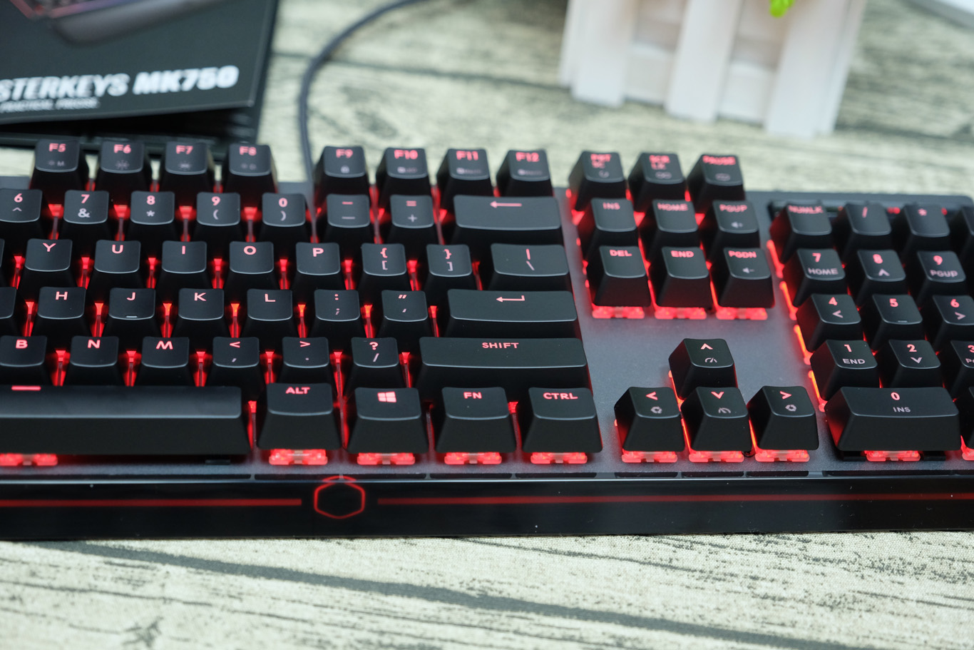 酷冷至尊单手机械键盘测评,酷冷至尊机械键盘测评