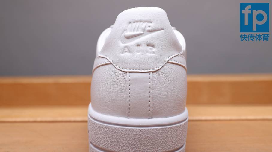 nikeairforce1mid开箱,nikeairforce1ultrafly