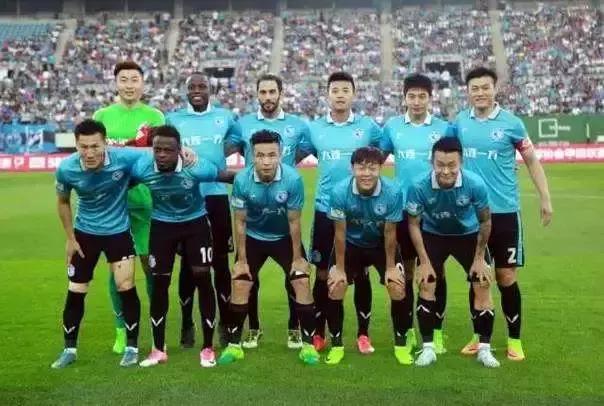 大连足球教练马林现在做什么,马琳大连足球场