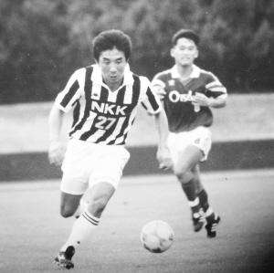 大连足球教练马林现在做什么,马琳大连足球场