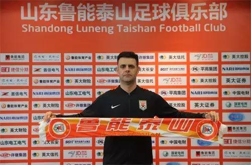 鲁能主教练李霄鹏去哪了,李霄鹏教练组