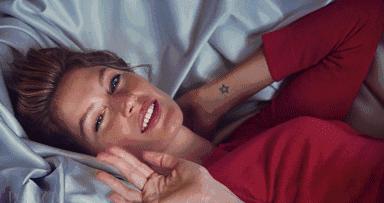 2018年不用大毛衣+仙女裙，你还敢说自己时髦？