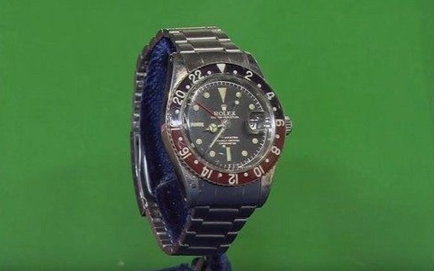 为什么男人有钱不喜欢劳力士,买百达翡丽还是劳力士