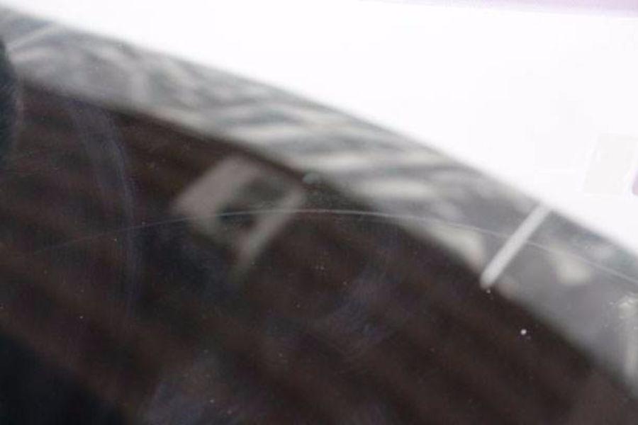 水晶玻璃和高硼硅玻璃的区别,水晶玻璃和亚克力的区别