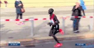 跑步快慢和脚脖子有关系,跑步的快慢跟胖瘦有关系