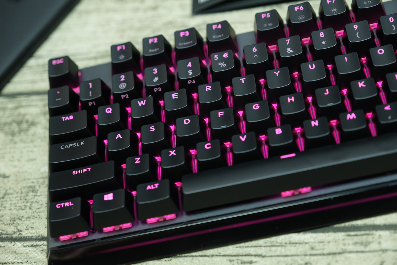 酷冷至尊单手机械键盘测评,酷冷至尊机械键盘测评