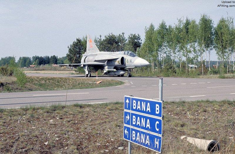 萨博37战斗机,鸭翼螺旋桨战斗机