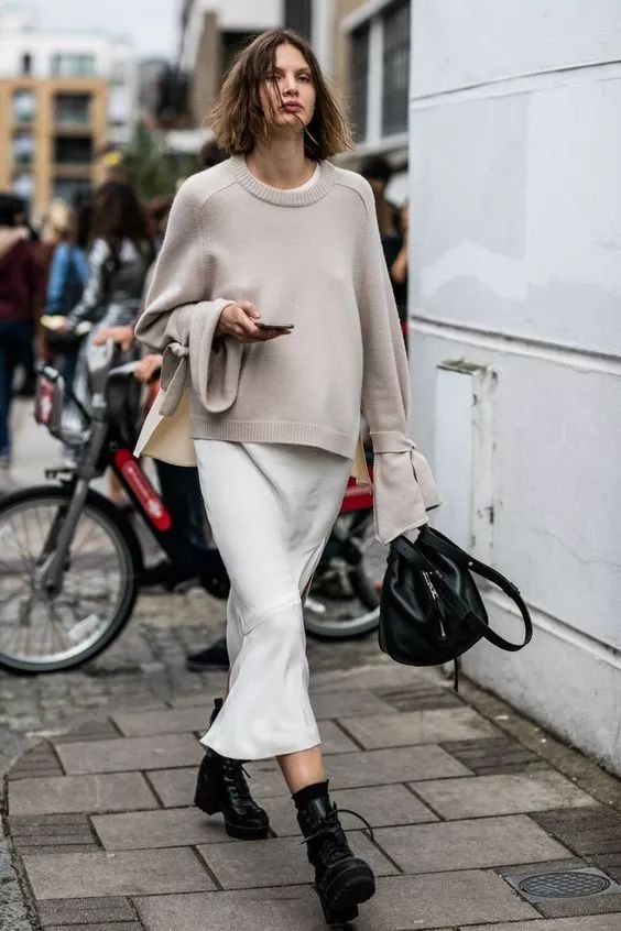 2018年不用大毛衣+仙女裙，你还敢说自己时髦？