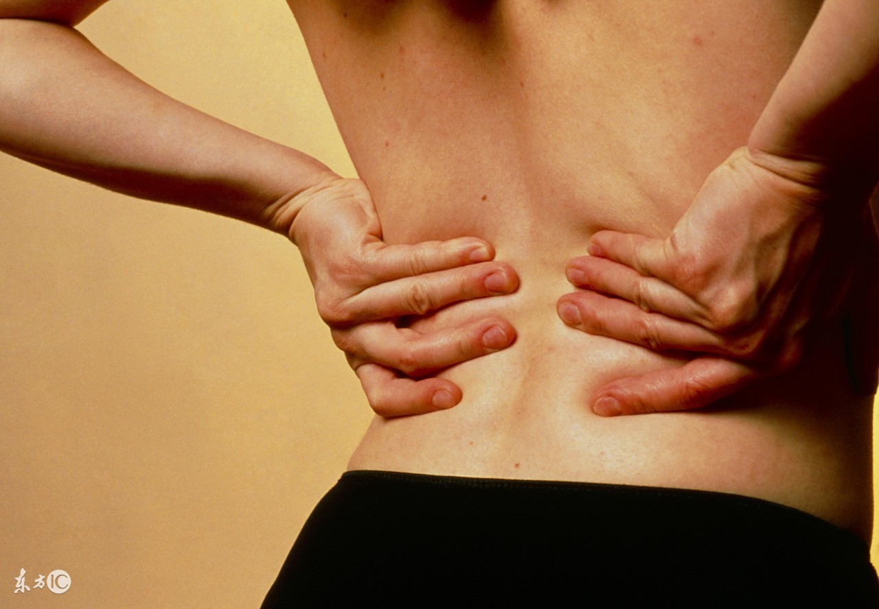 腰椎间盘突出会引起膝关节僵硬吗,腰椎间盘突出健康科普视频