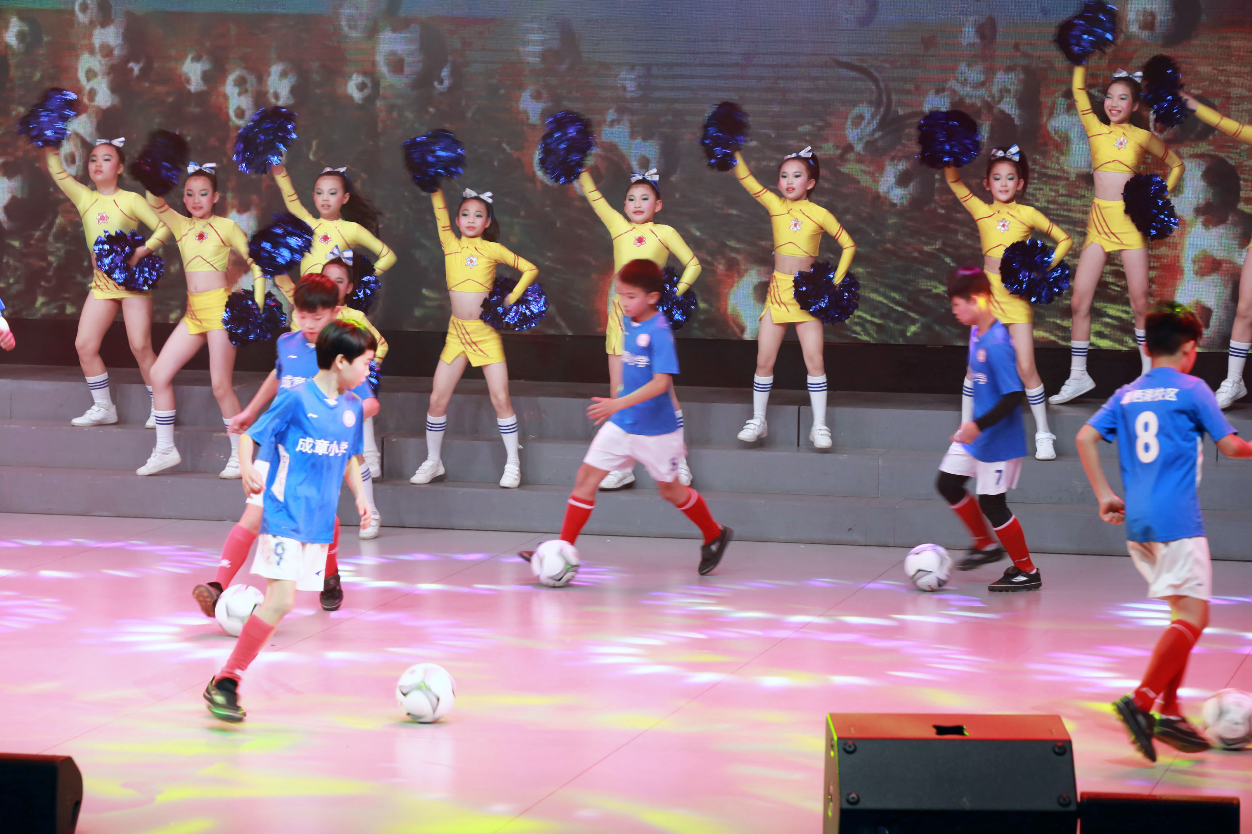 幼儿足球秀,足球童年