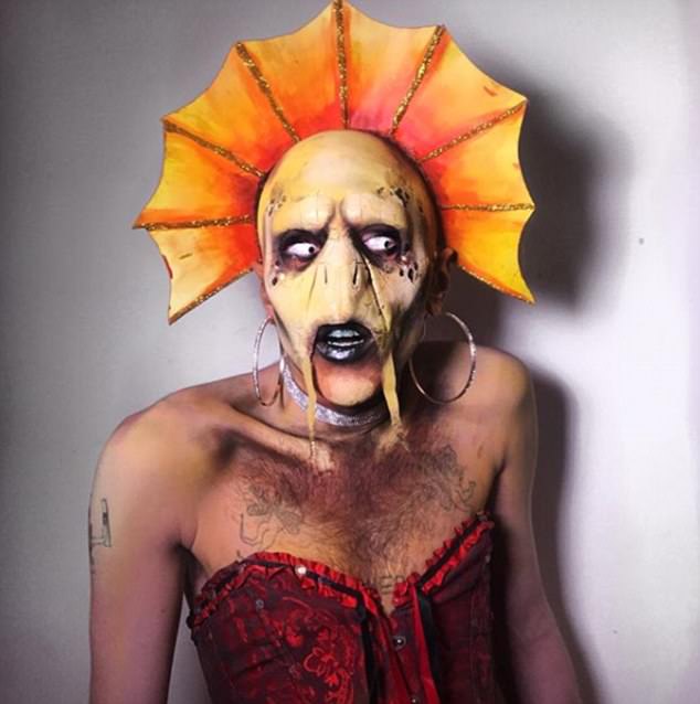 英国女人仿妆小丑女,英国恶女人仿妆