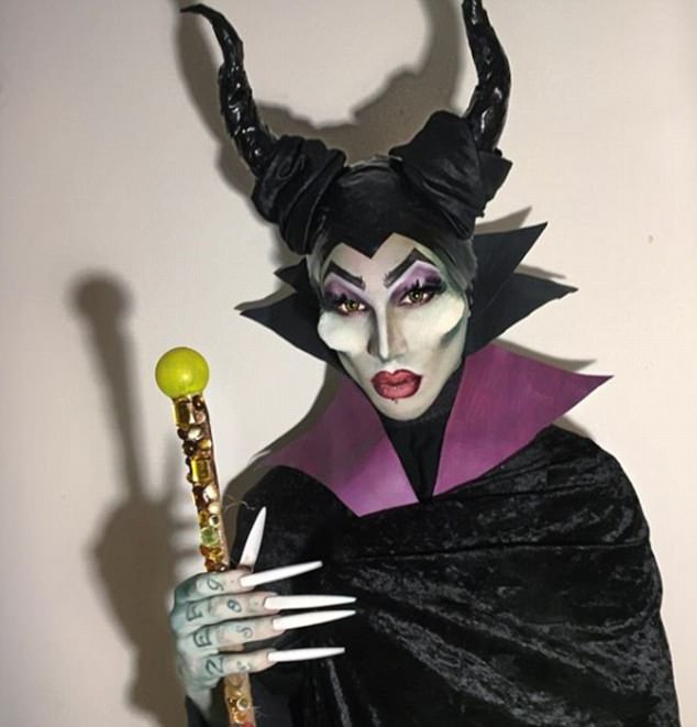 英国女人仿妆小丑女,英国恶女人仿妆