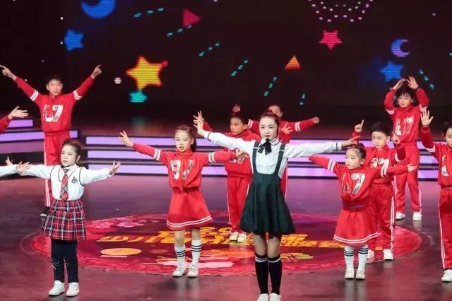 2022如皋童心闪耀的少儿春晚,宜兴紫砂春晚