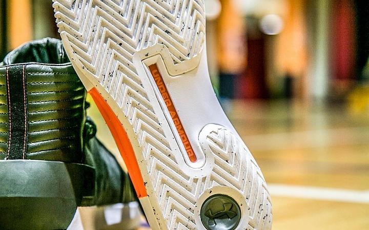 适合爆发力强的锋线篮球鞋,适合外场锋线的nike篮球鞋