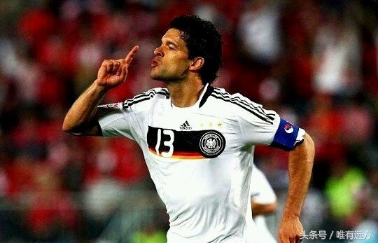 天下足球催泪文案青春凯旋,天下足球催泪文案罗纳尔迪尼奥