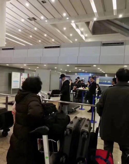 代购好心警告，他却无动于衷！张翰“不听老人言”结果海关惨被罚