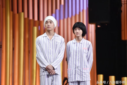 赵薇头型照片,赵薇齐刘海发型图片大全