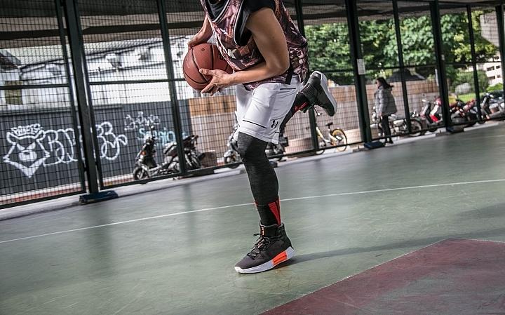 适合爆发力强的锋线篮球鞋,适合外场锋线的nike篮球鞋