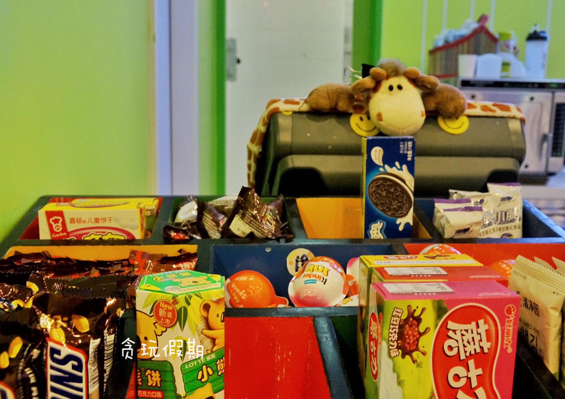 儿童魔鬼大滑梯在哪里 (小孩子玩90度魔鬼滑梯)