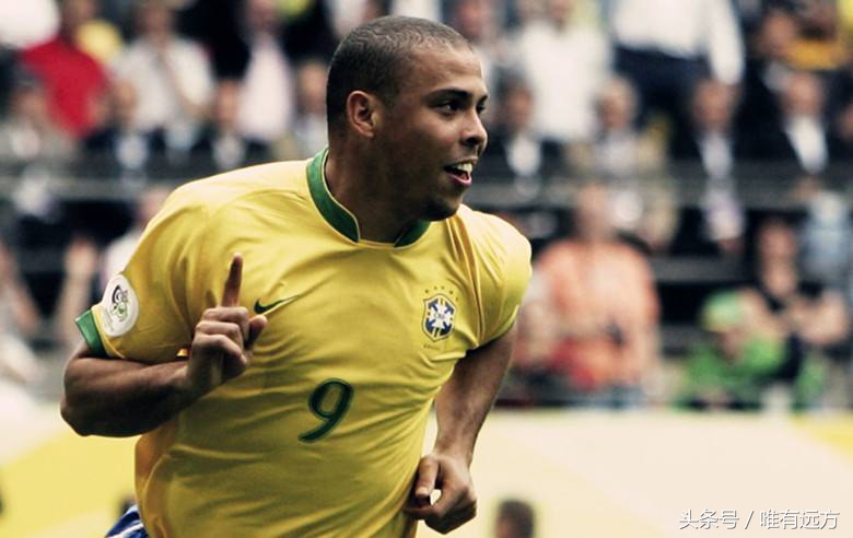 天下足球催泪文案青春凯旋,天下足球催泪文案罗纳尔迪尼奥