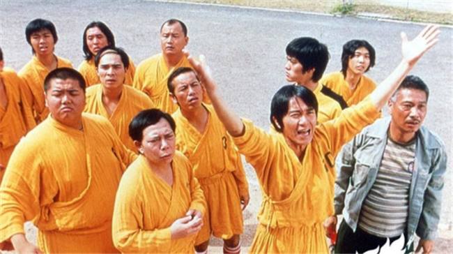 18岁成TVB知名编剧，得星爷提携身价翻倍，为圆导演梦2次倾家荡产