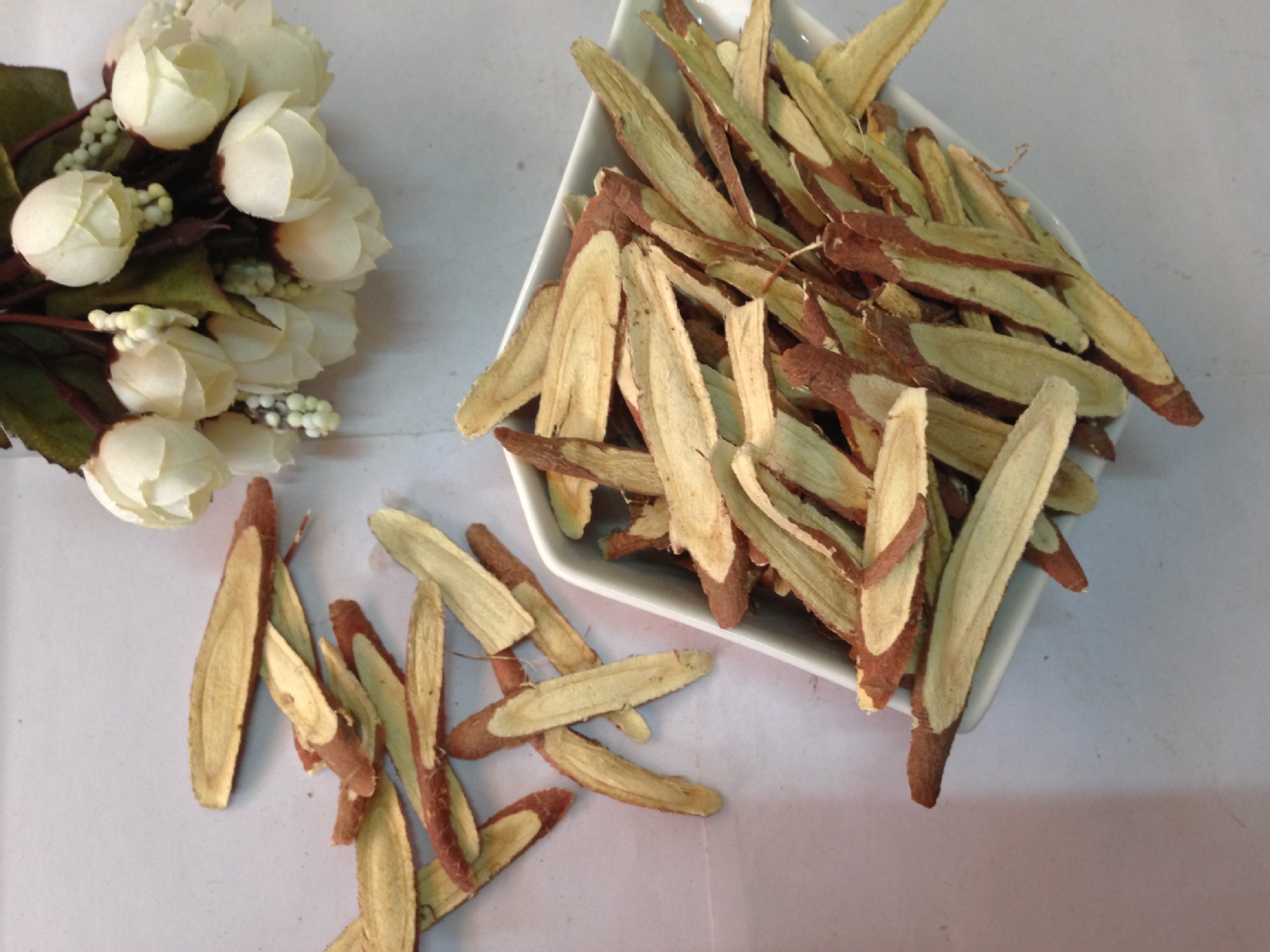 孕妇不能吃含有甘草的菜吗,孕妇能吃甘草煲汤吗