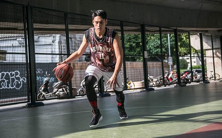 适合爆发力强的锋线篮球鞋,适合外场锋线的nike篮球鞋