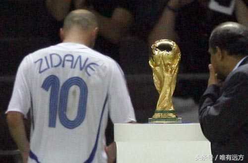 天下足球催泪文案青春凯旋,天下足球催泪文案罗纳尔迪尼奥