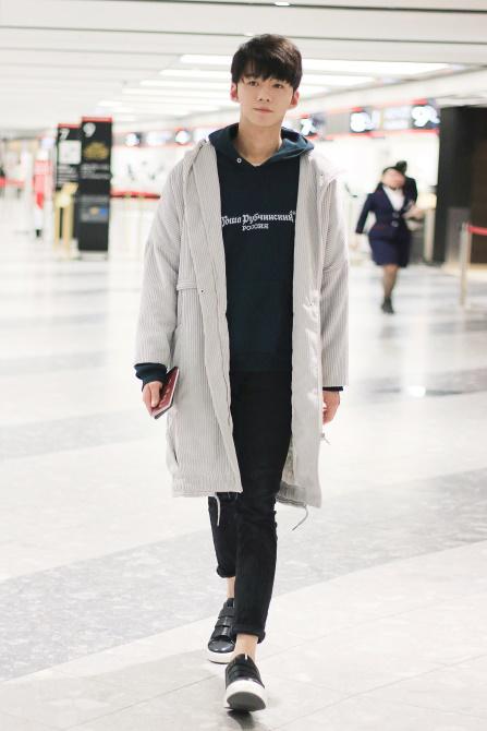 时尚潮人必入手的鞋子,最新明星同款潮鞋