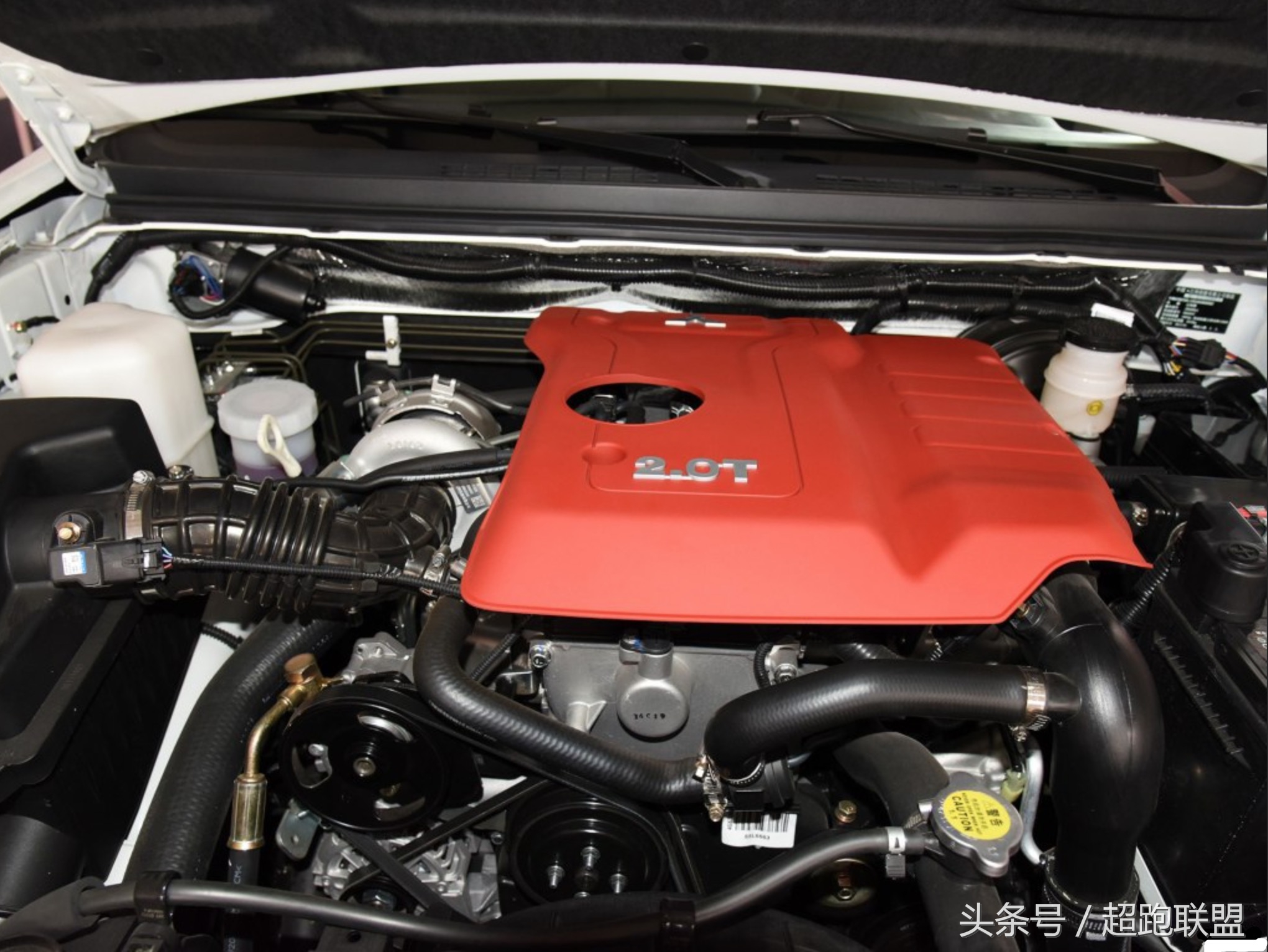 陆风x8新款1.8t发动机什么品牌,陆风x8新车报价2020款