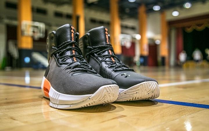 适合爆发力强的锋线篮球鞋,适合外场锋线的nike篮球鞋