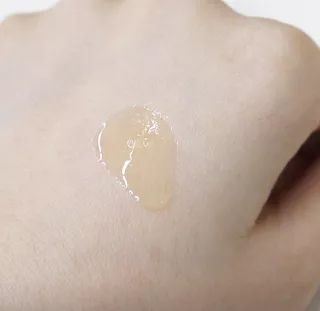 连Angelababy都怕的秋冬卡粉问题，用这10款美容油就能搞定！