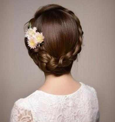 女宝碎头发太多怎么扎好看,从小碎头发太多是什么原因