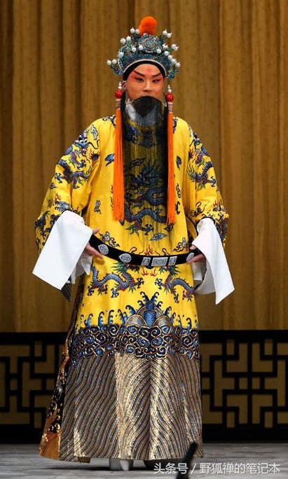 「原创」京剧人物的腰带为何那么夸张圆环一样挂在腰间