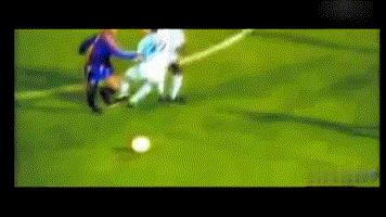 十大任意球梅西,梅西经典射门动作图片