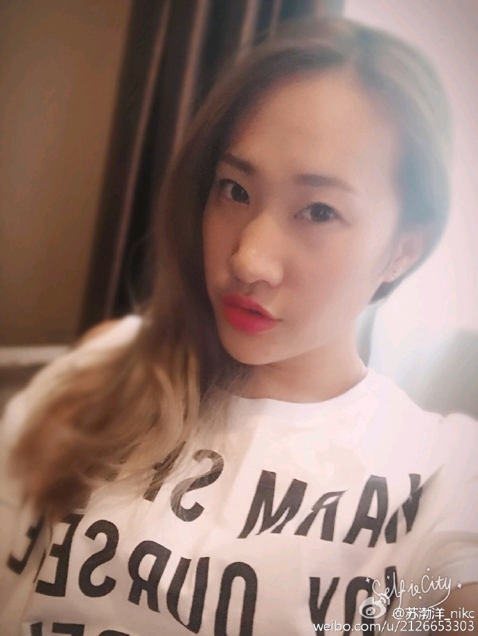 中超太太团头牌再秀,中超顶级豪华太太团