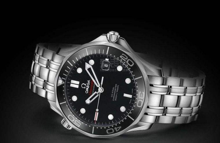 年薪十万，买块好表陪自己走过下一个十年