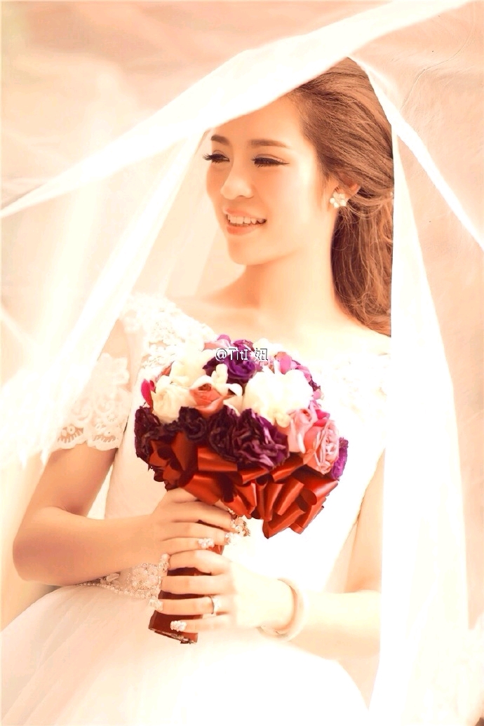 中超太太团头牌再秀,中超顶级豪华太太团