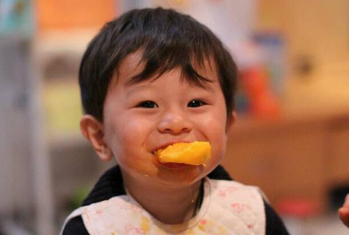 海姆立克自救方法妈妈,海姆立克急救法儿童救妈妈